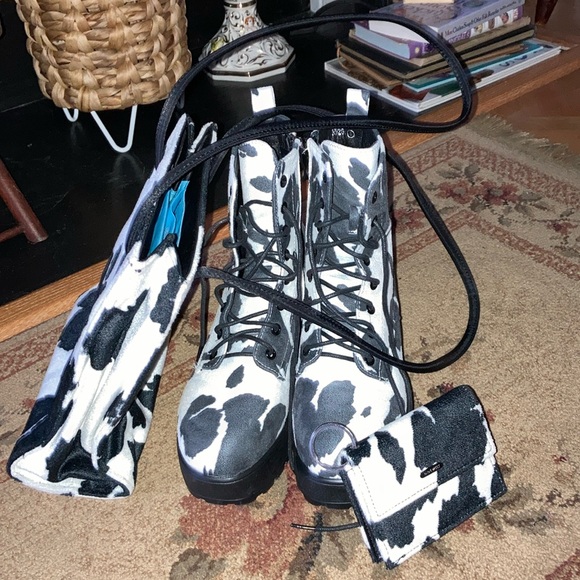 Nine West faux fur cow pattern purse/shoulder bag and wallet - Picture 3 of 10